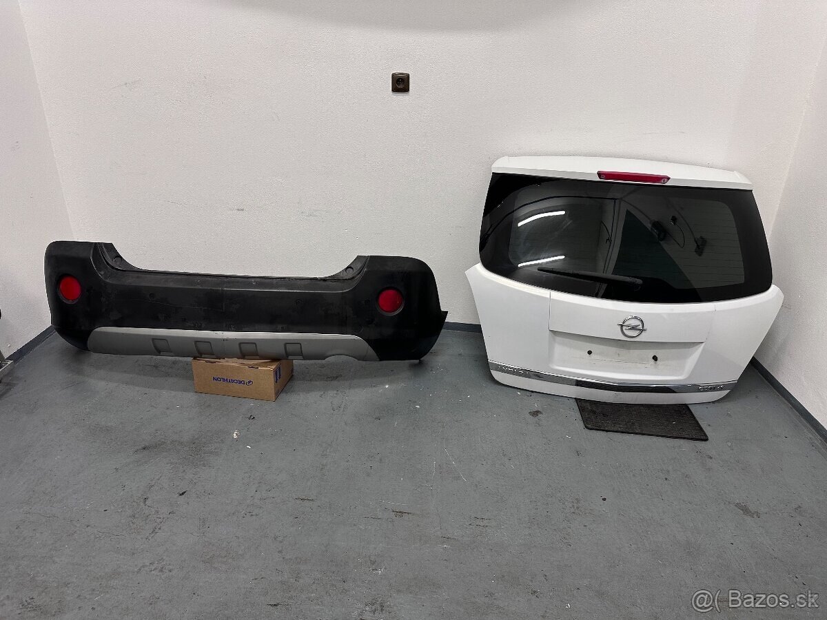 Opel Antara rv 2014 Zadní část