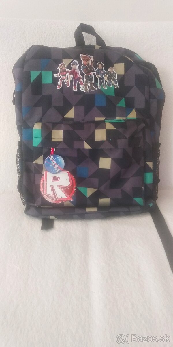 Roblox školská taška