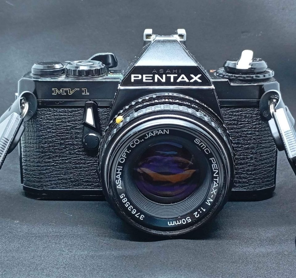 PREDANÝ Pentax MV1 + objektív SMC Pentax M 50/2