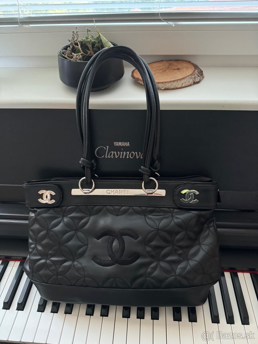 Chanel kabelka