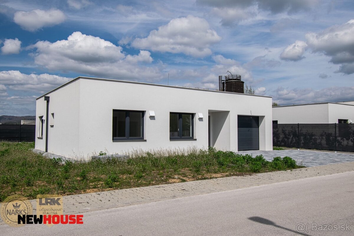 Skolaudovaný bungalov na pozemku 517 m2 v novej obytnej zóne