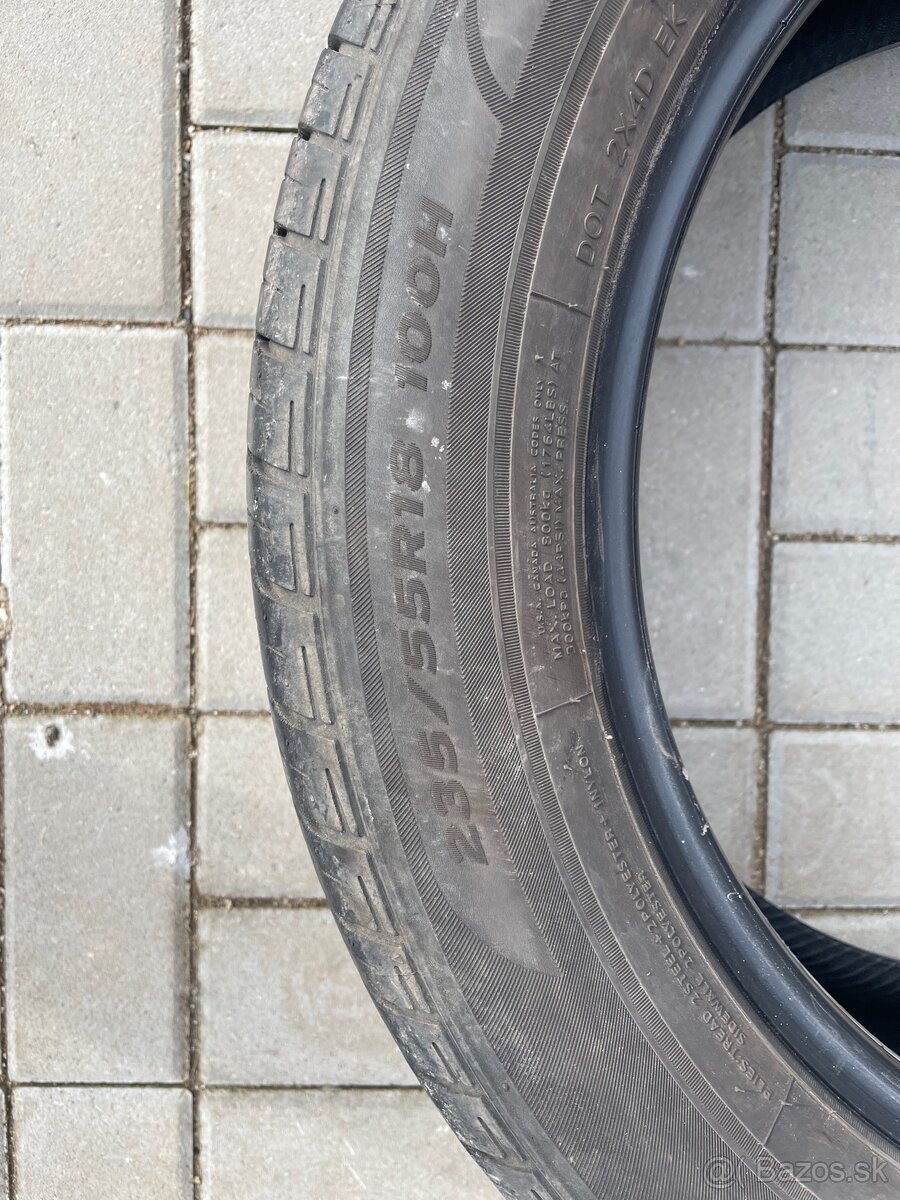 Pneu 235/60 R18 kumho