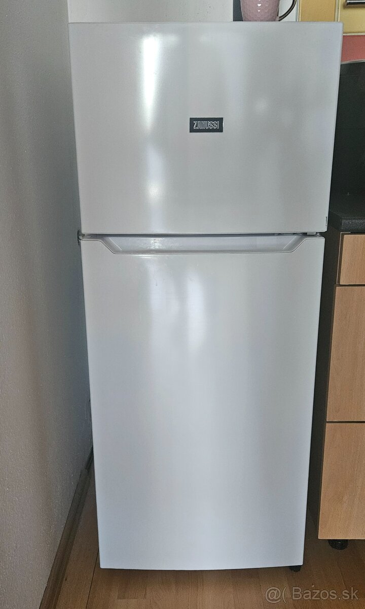 Predám chladničku Zanussi