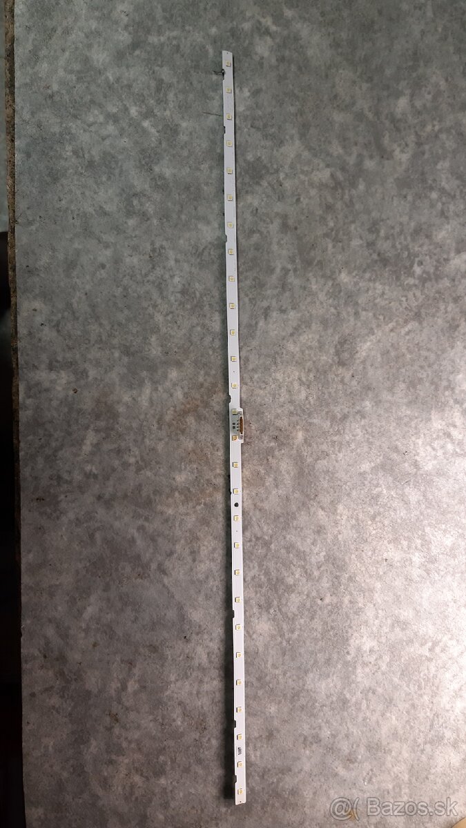 LED pás podsvietenia displeja