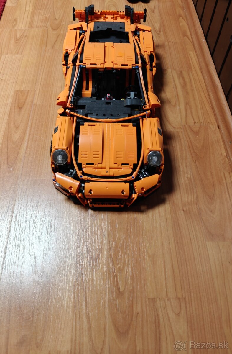 LEGO Technic 42056 Porsche 911 GT3 RS.