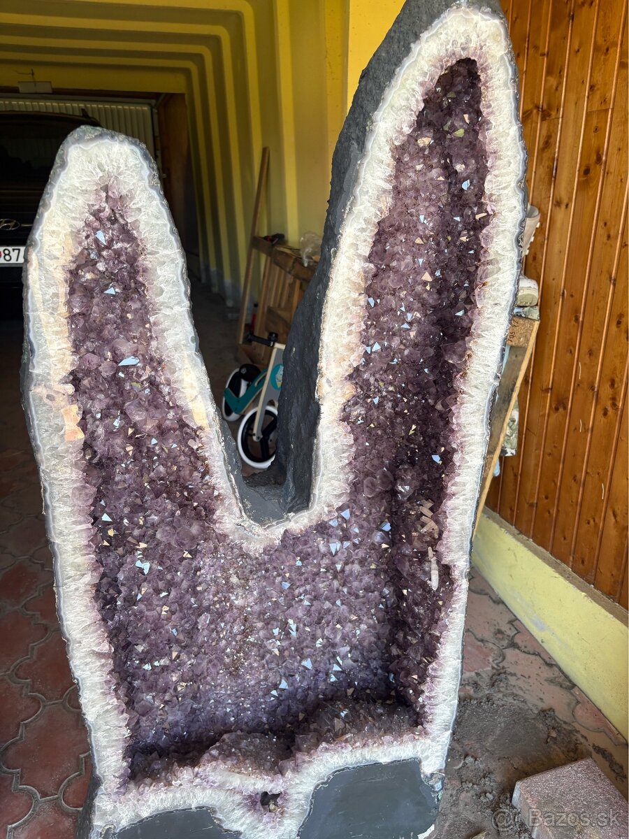 Ametystová geoda 251 kg