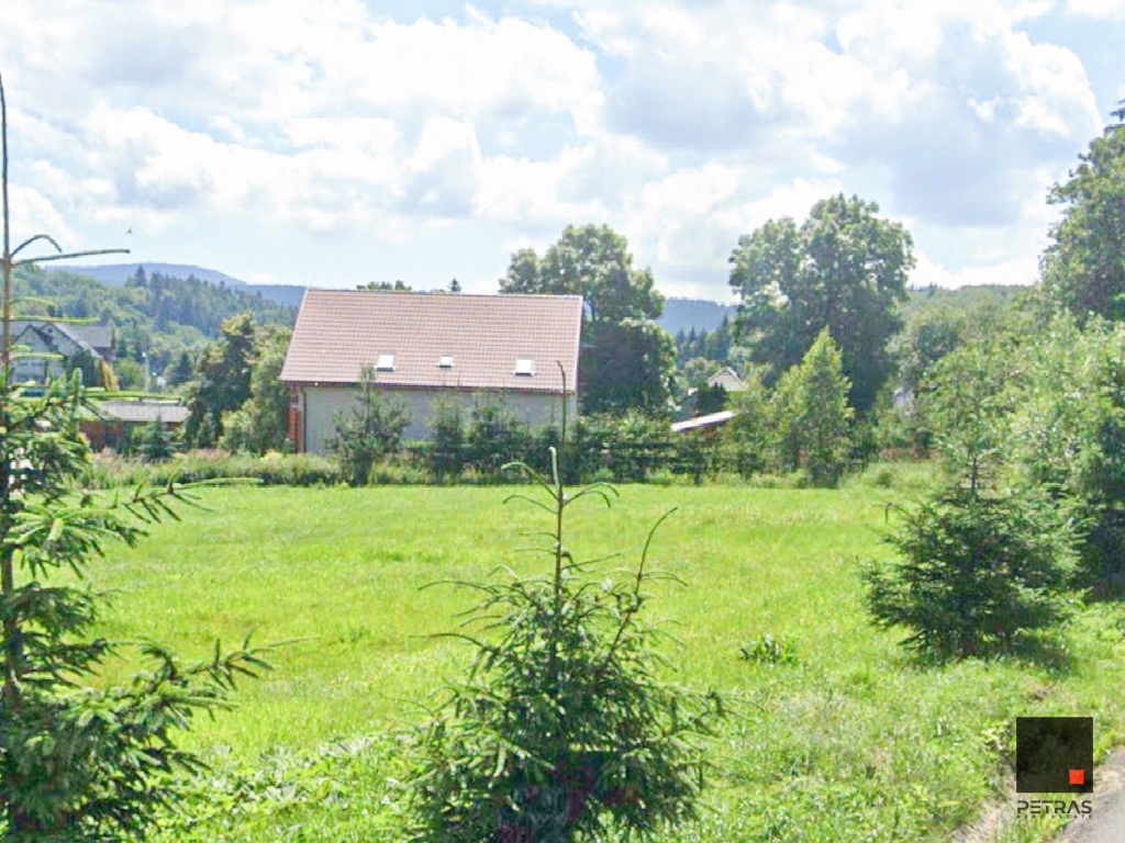 POZEMOK PRE RODINNÝ DOM ALEBO CHATU