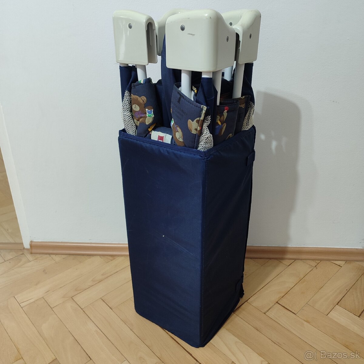 Cestovná skladacia postieľka