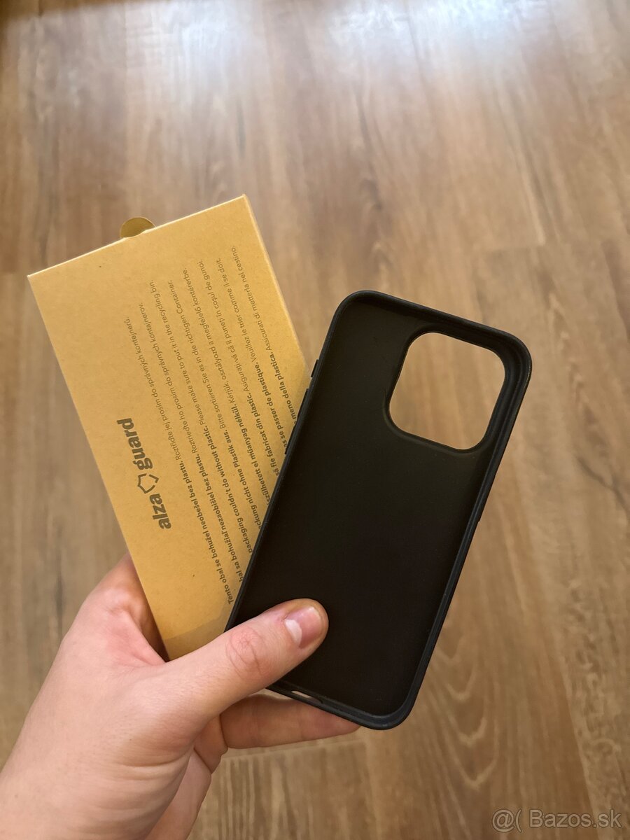 Kryt a sklo na iPhone 15 pro