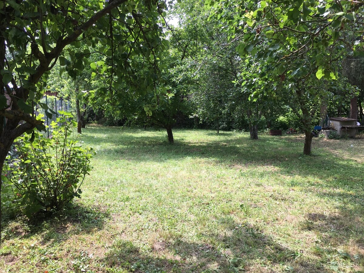 Predám záhradu – ideálna lokalita pri rybníku, Šaštín Stráže