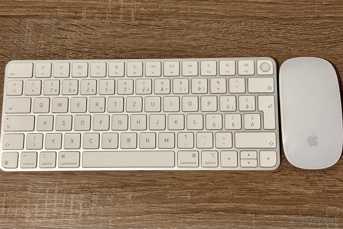 Apple Magic Keyboard s Touch ID a USB-C+ Magic Mouse