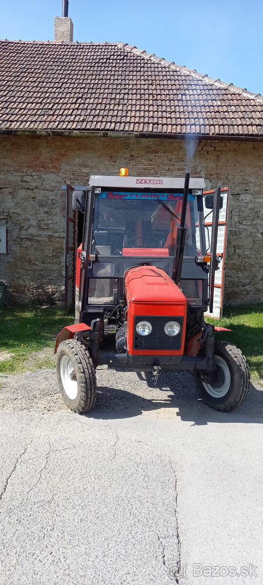 traktor zetor 5611