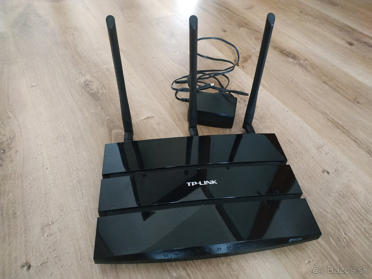 VDSL/ADSL Wifi router TP-Link TD-W9980B