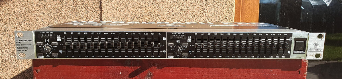 Behringer FBQ1502HD Ultragraph Pro EQ