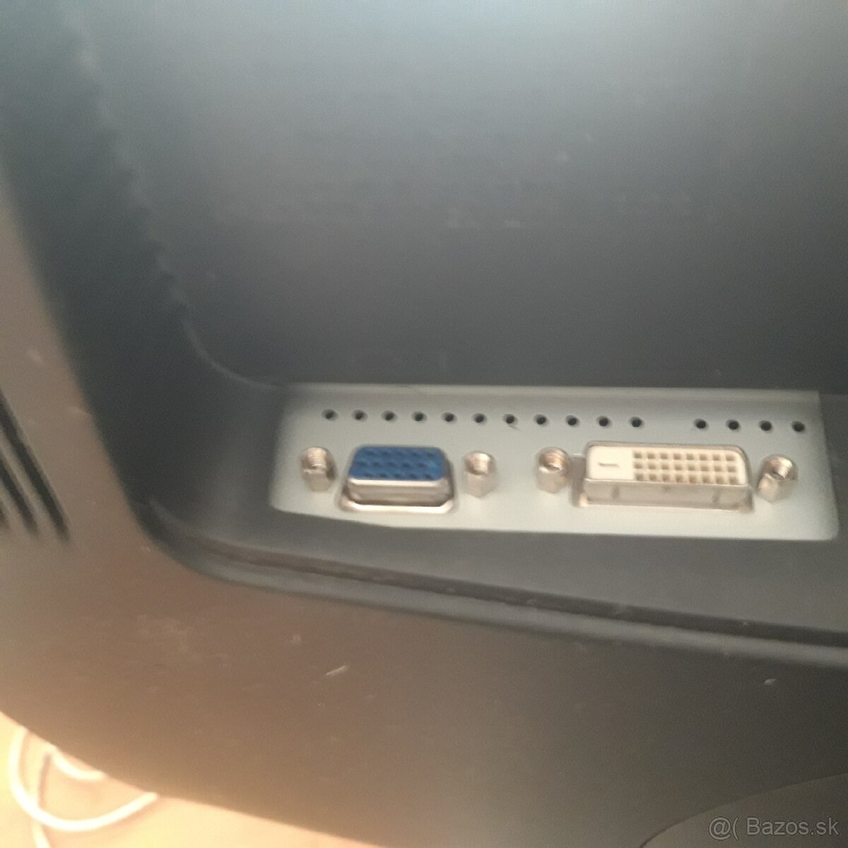 Predám málo používaný monitor Samsung