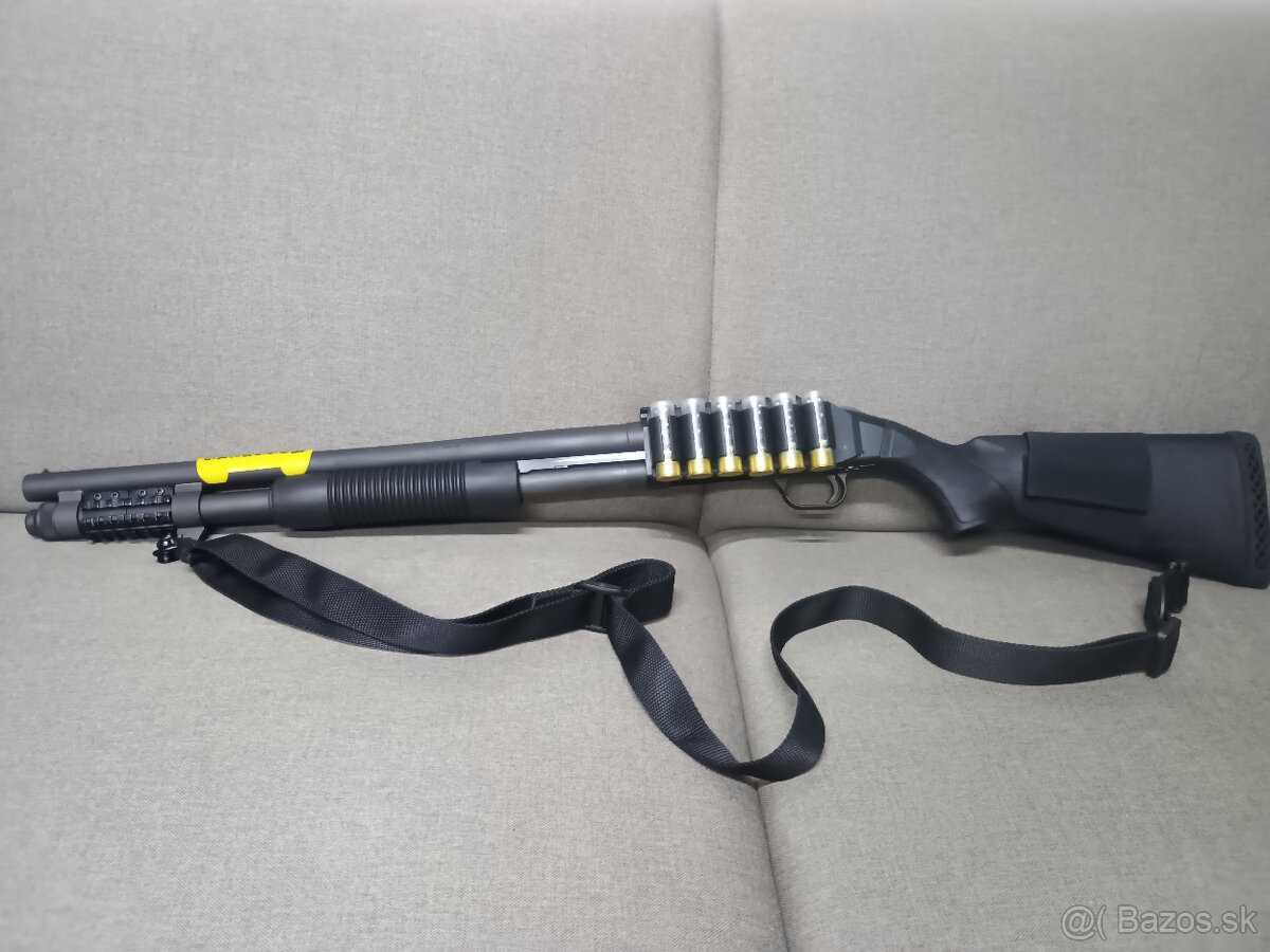 Brokovnica Mossberg 590A1