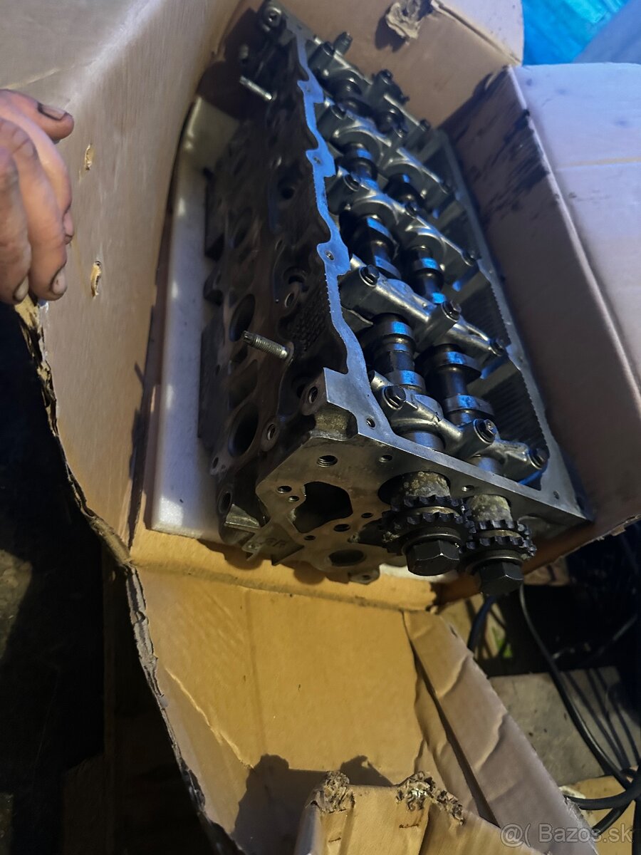 Hlava 2,5 dci