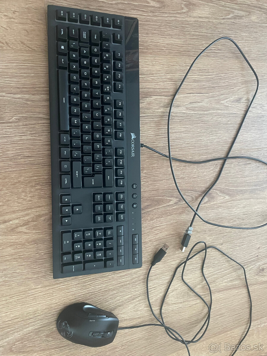 Roccat Kone Pure SE & Corsair K55 RGB