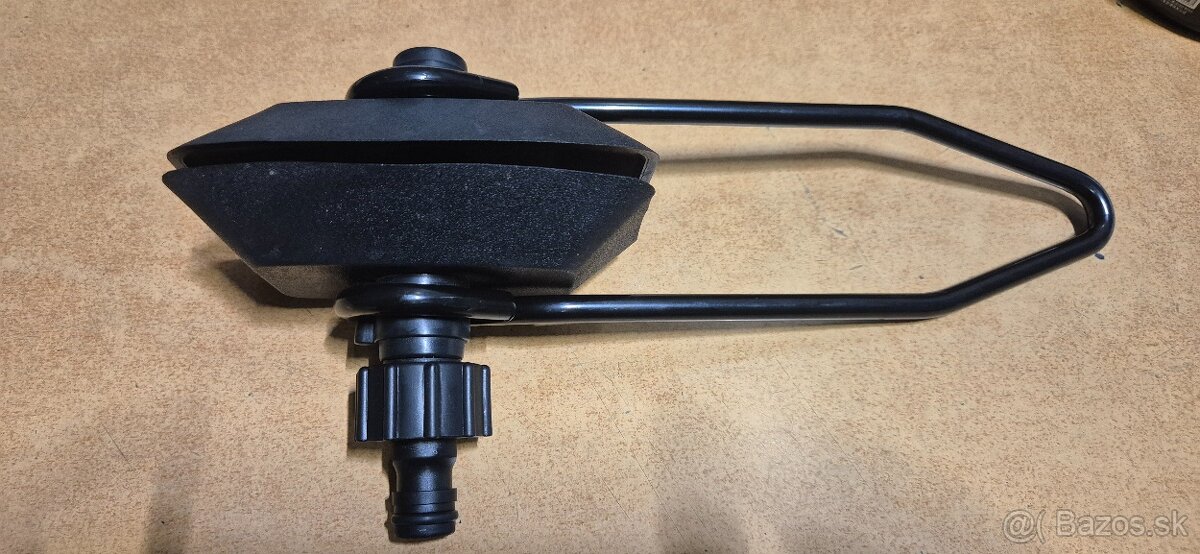 Manžety uši na preplach lodného motora