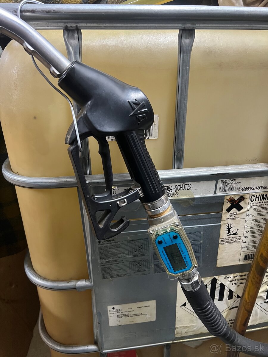 1000l nadrz + cerpadlo a pistol na tankovanie