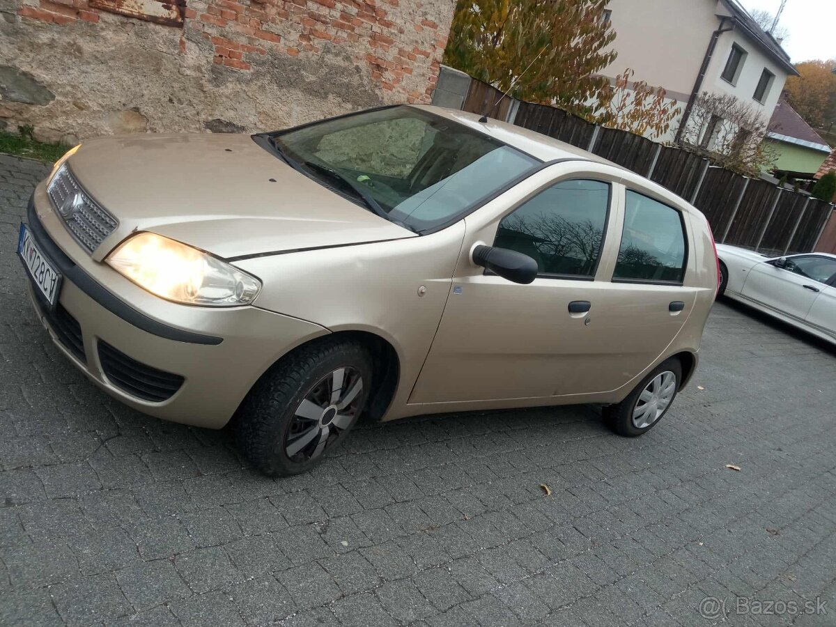 Predám Fiat Punto 2  1.2 benzín 44 kv