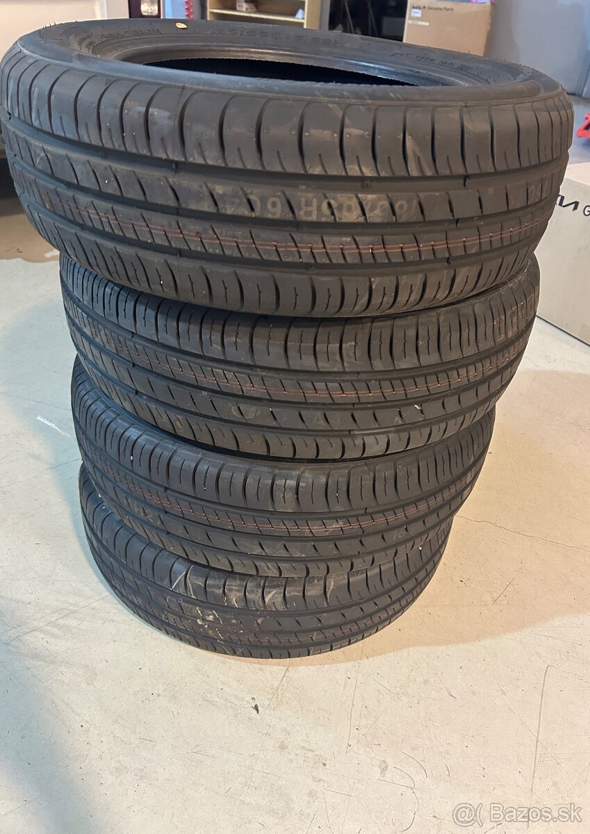 Predám zanovne letné pneumatiky Kumho 185/55 R15 , dezén 8-9