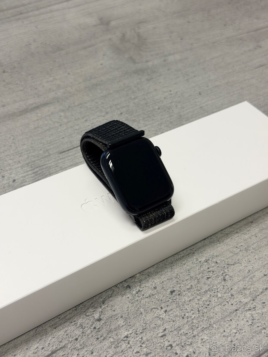 Apple Watch 8 45mm Midnight