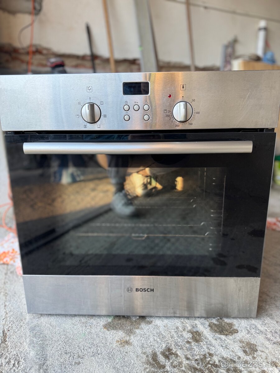 BOSCH vstavaná elektrická rúra