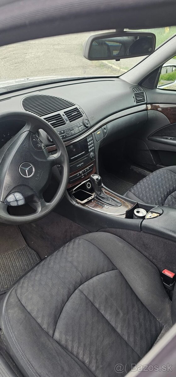 Mercedes e200