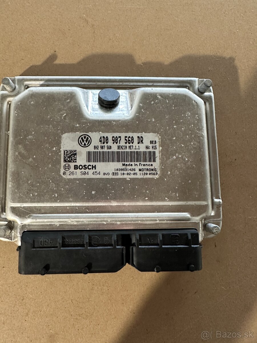 Riadiaca jednotka motora VW 4D0907560DR