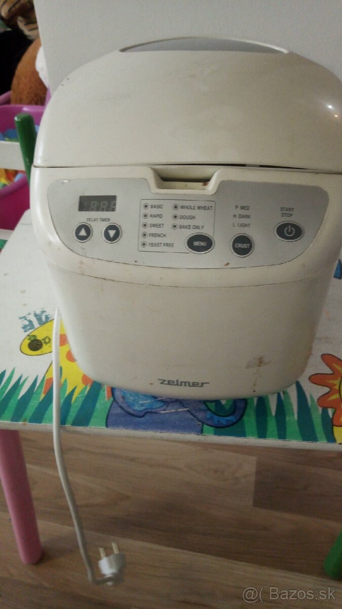 Predam domacu pekaren na chleba