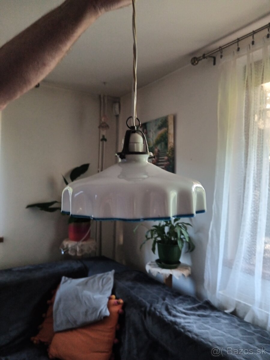 Starožitná lampa