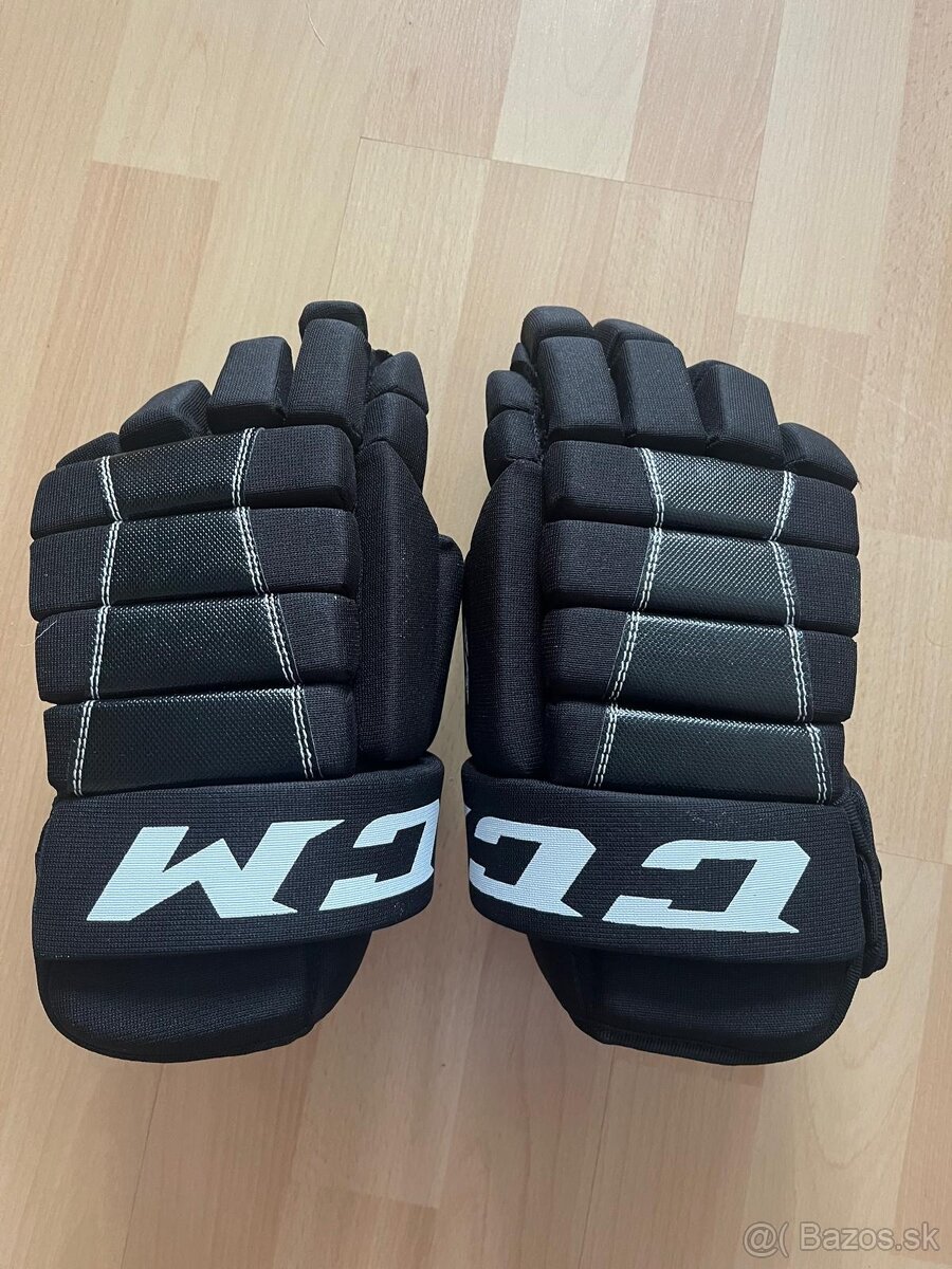 NIKDY NEPOUŽITÉ RUKAVICE CCM 4R