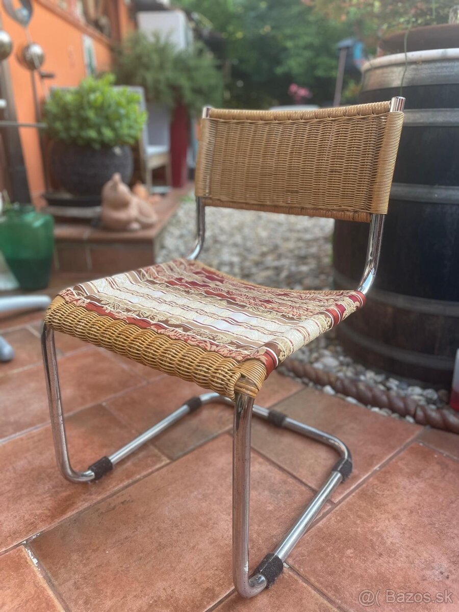 Freischwinger stoličky Thonet s chrómovaným rámom - 3 ks