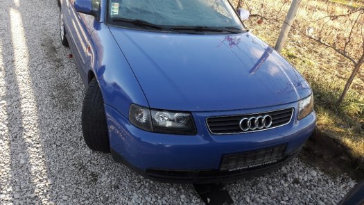 AUDI A3-PREDNA KAPOTA