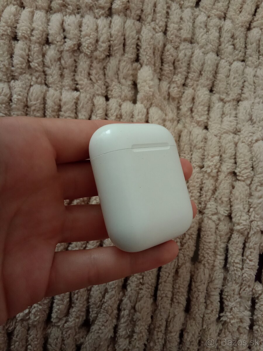 Nabíjacie puzdro pre apple airpods 2. gen