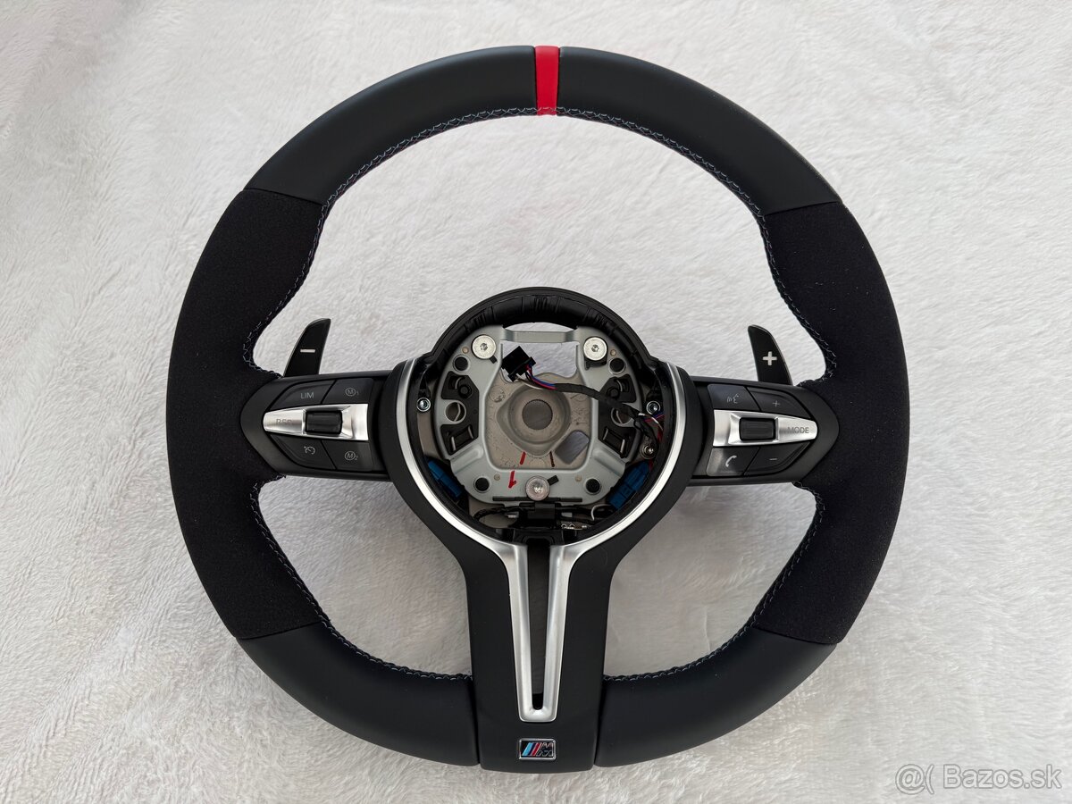 BMW M3 M Performance volant
