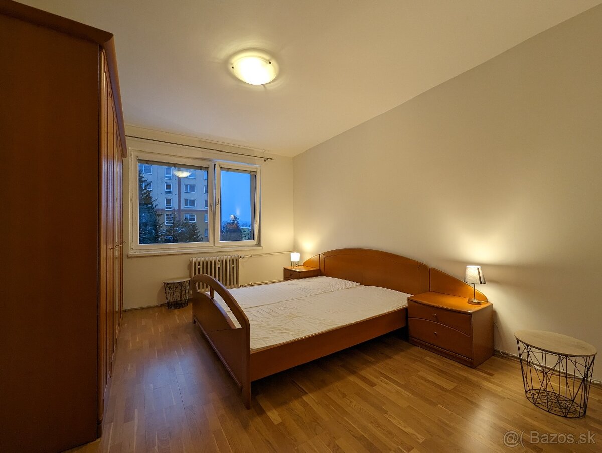 Prenájom 2 izbový byt HLINY 7