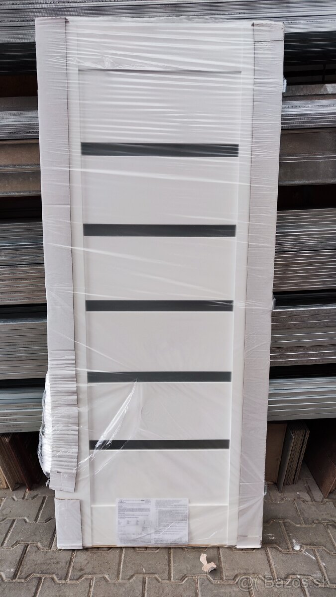 Dvere do sklom 80P biele