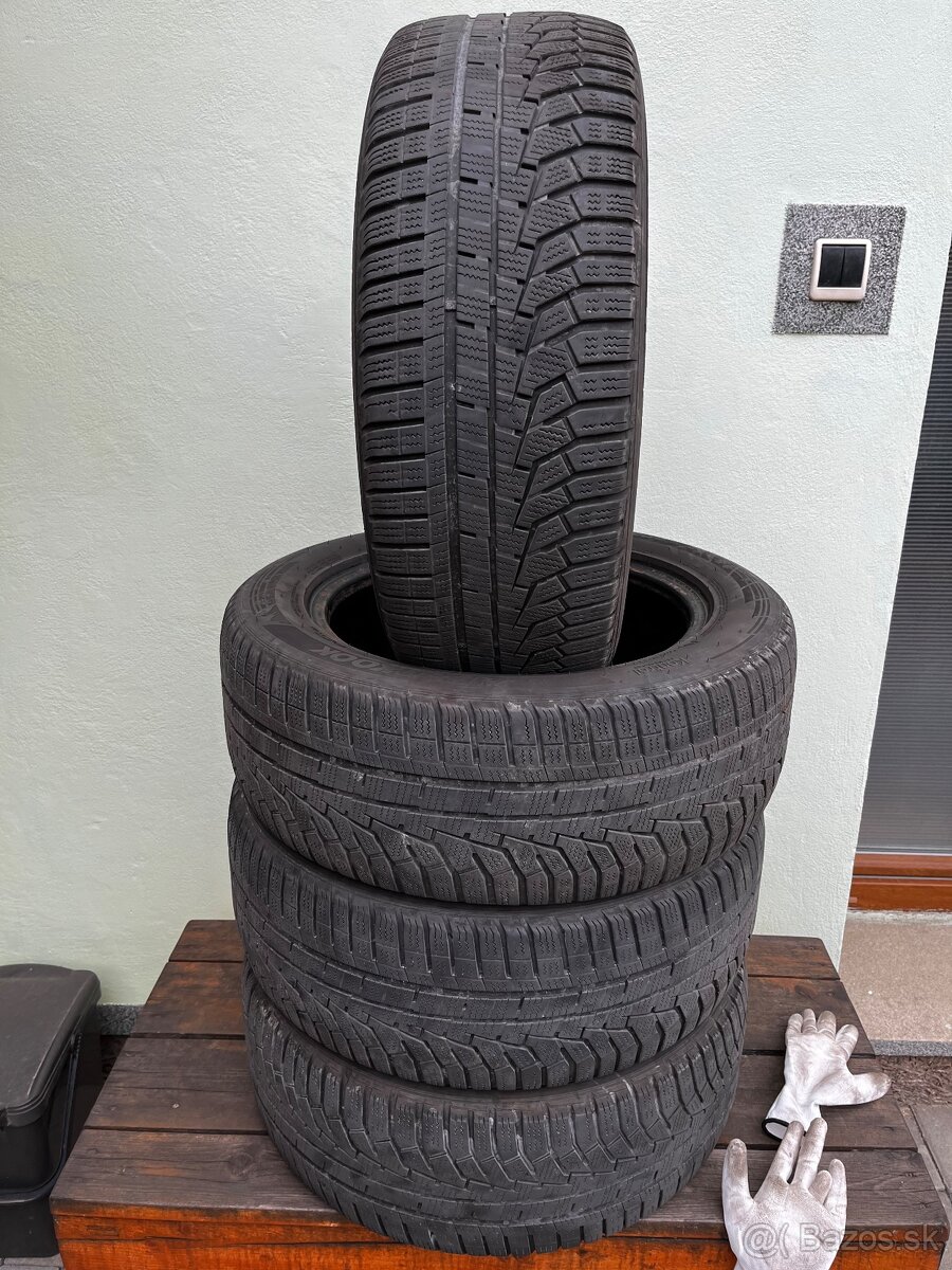 Zimné pneu 215/55 R16 Hankook DOT2921 4mm