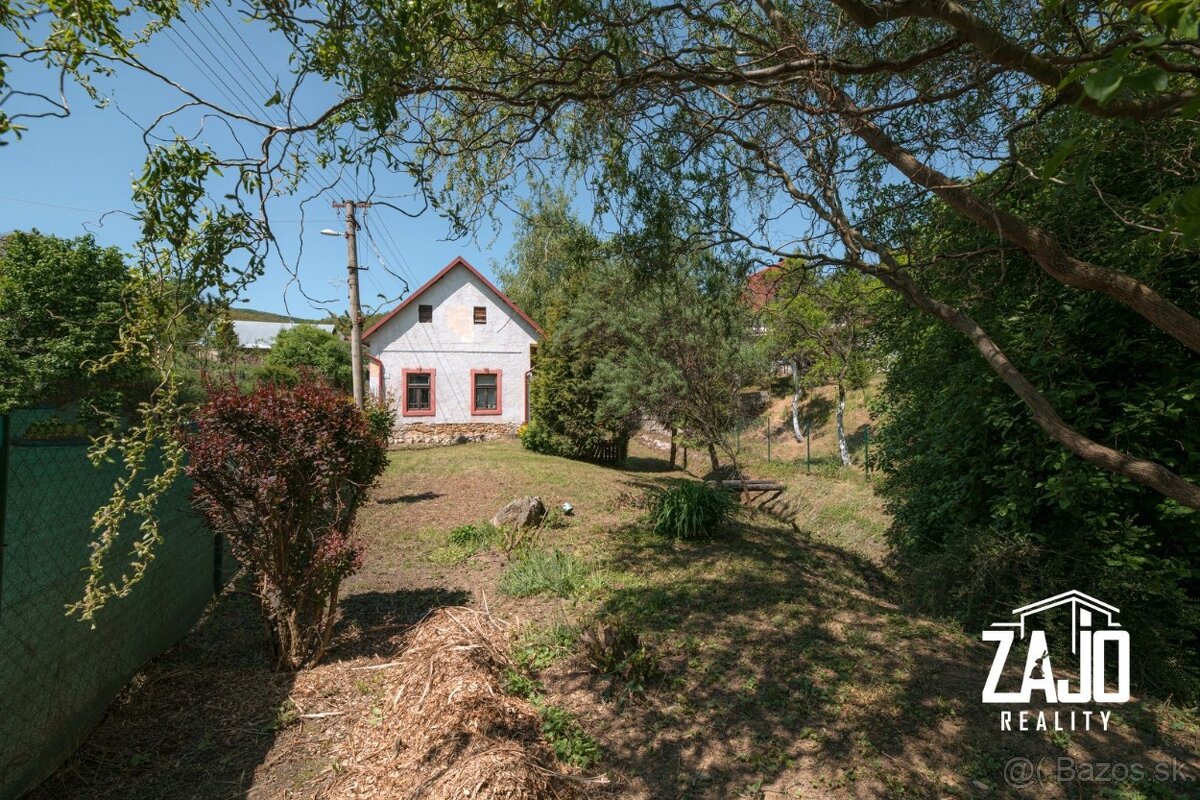 Víkendový rodinný dom obklopený prírodou - Petrova Lehota