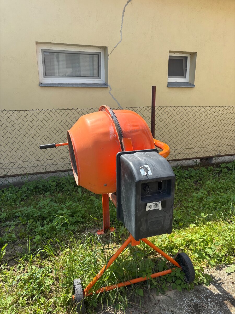 120L Miešačka