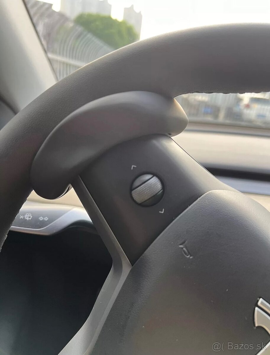 Protizávažie na volant Tesla Model 3/Y pre Autopilot, FSD