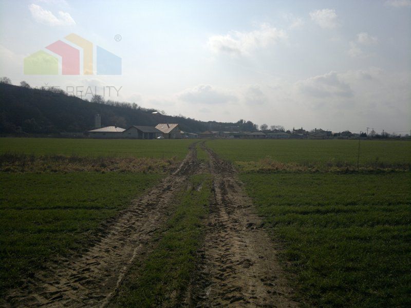 Pozemok Ratnovce - 1903 m2