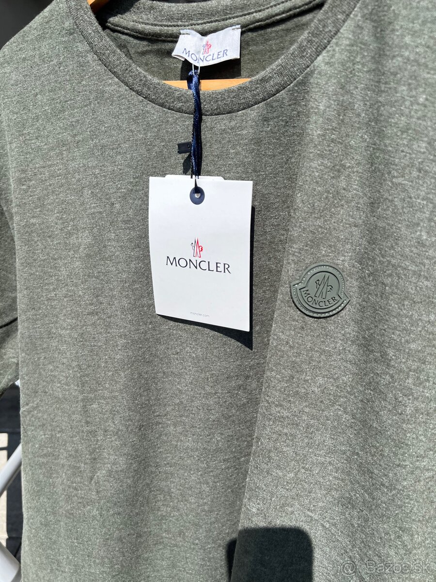 Moncler.