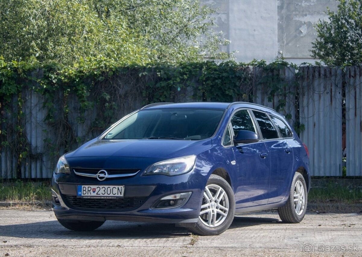 Opel Astra 1.6 CDTI /AJ NA SPÁTKY/