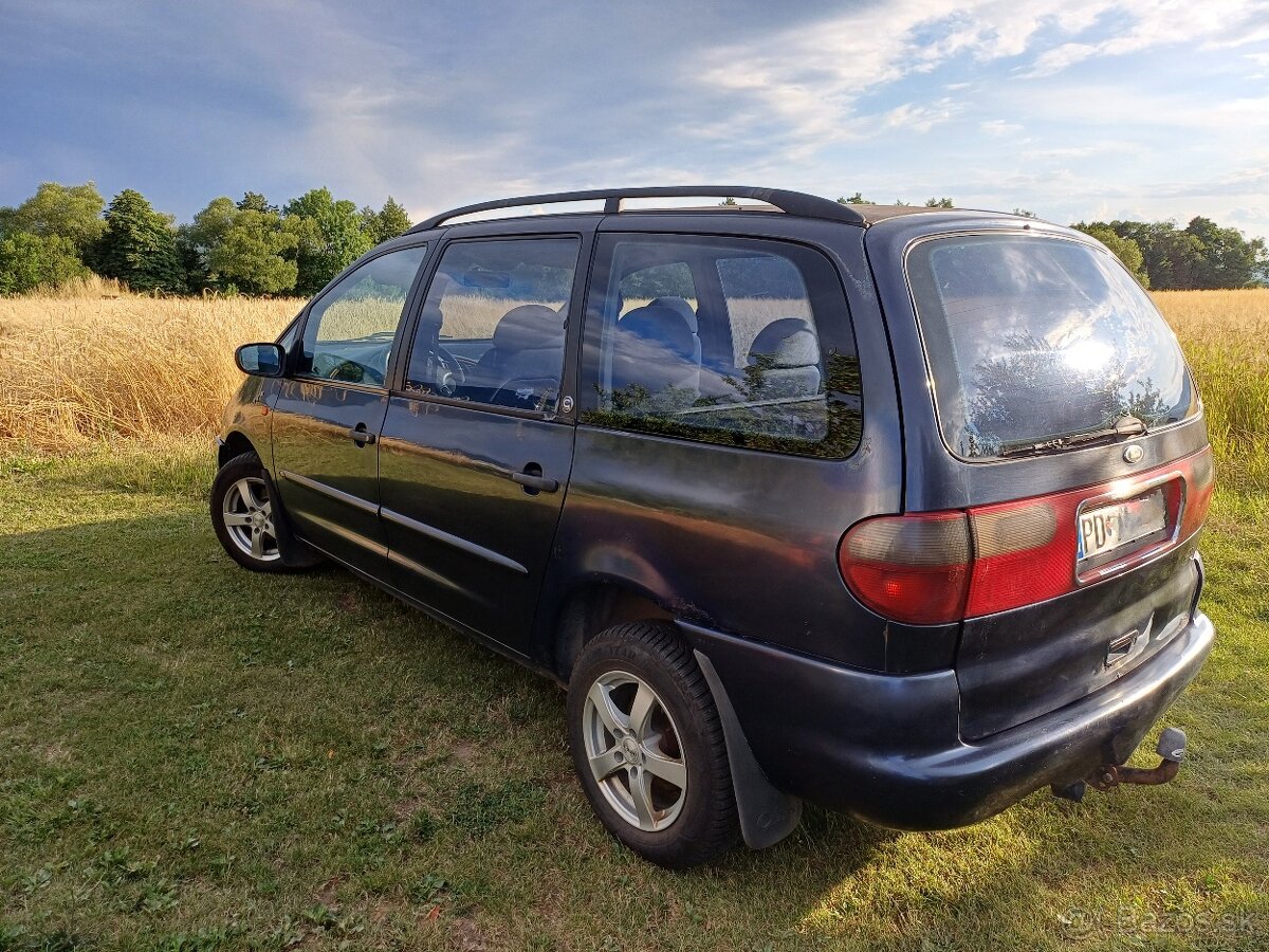 Ford Galaxy 1,9/66kW