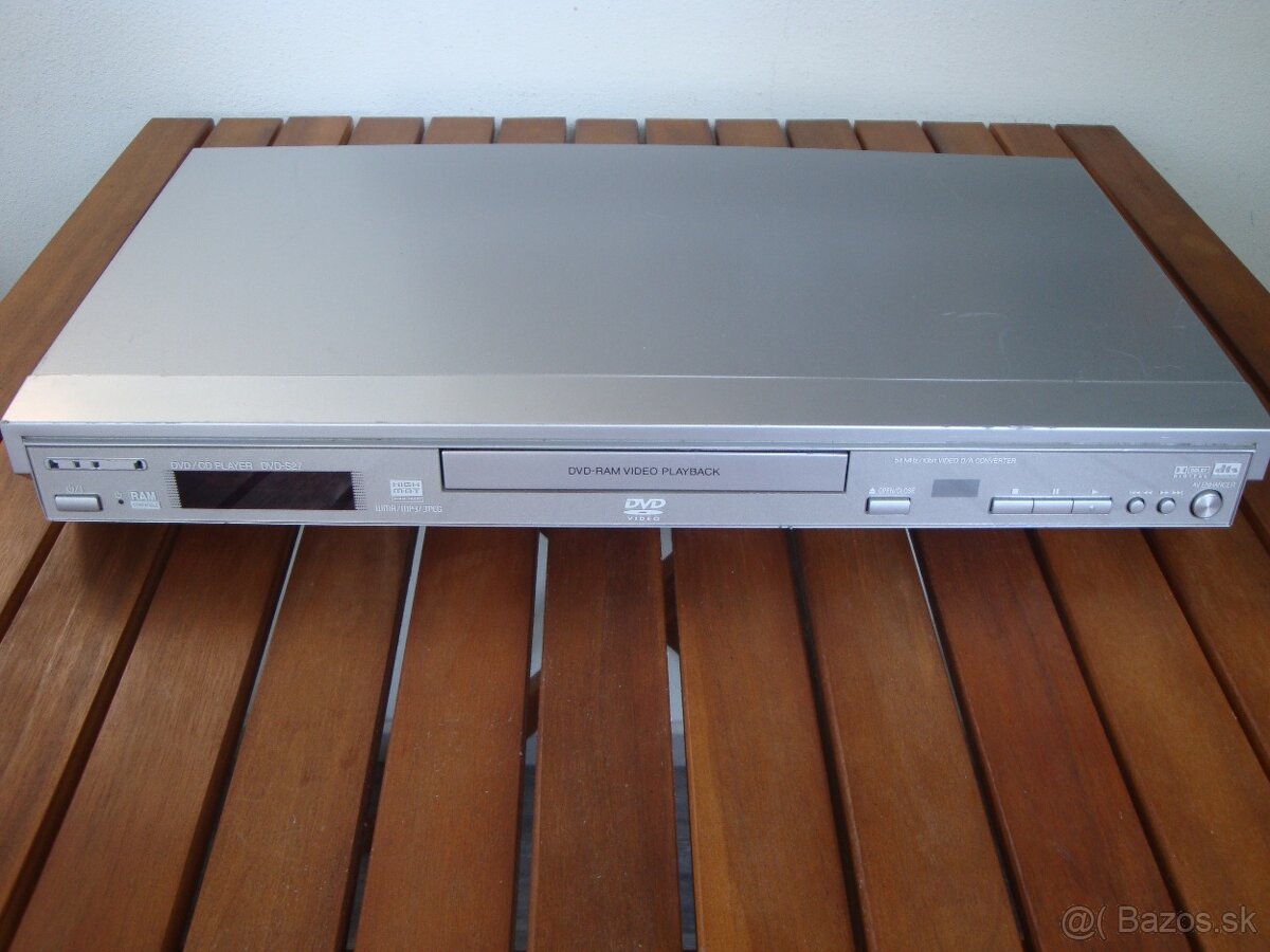 Panasonic DVD prehravac