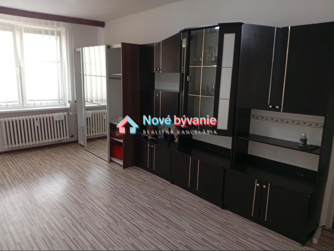 REZERVOVANE -Prenájom 3 izbového bytu vo Vranou nad Topľou