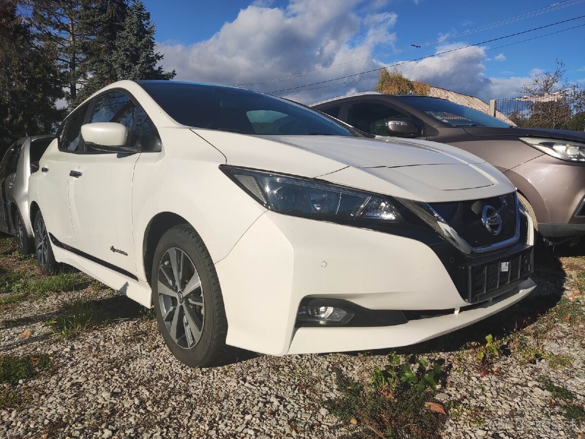 Leaf vo výbave Acenta r.2019, 70tis.km, len za 9.999€ + DPH
